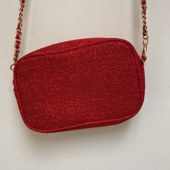 Chanel small purse brand new , can be as a clutch, the chain in from Amazon - Picture 4 of 5